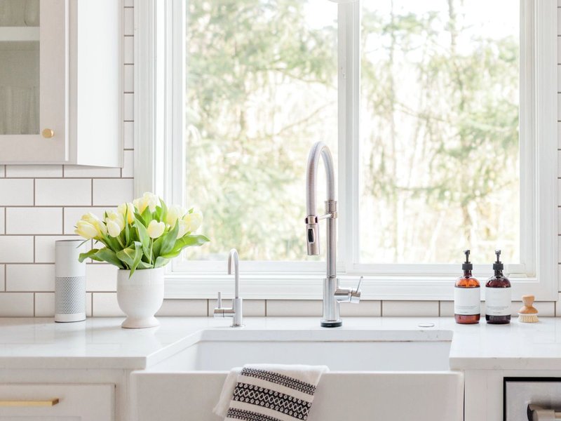 Light Kitchen - Countertops by Tymeless Flooring